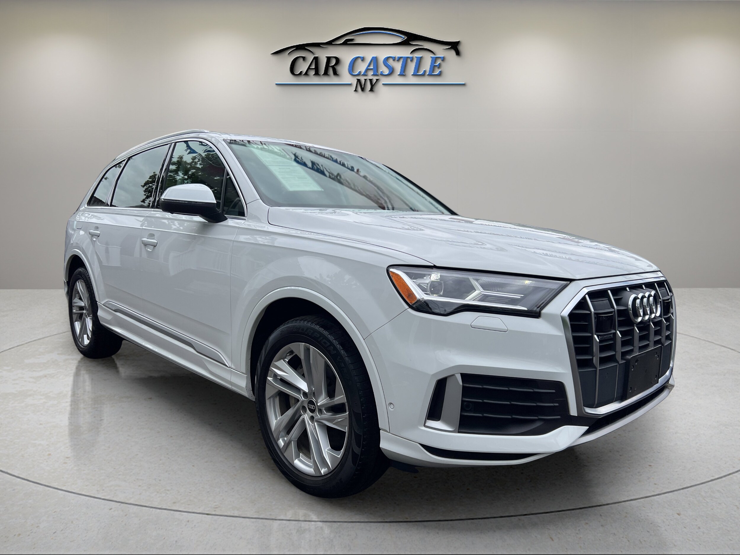 2022 Audi Q7 45 Premium photo 4