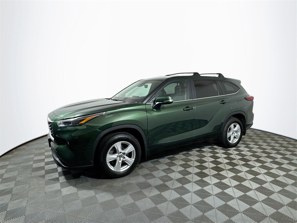 Used 2023 Toyota Highlander LE with VIN 5TDKDRBH0PS501952 for sale in Eau Claire, WI