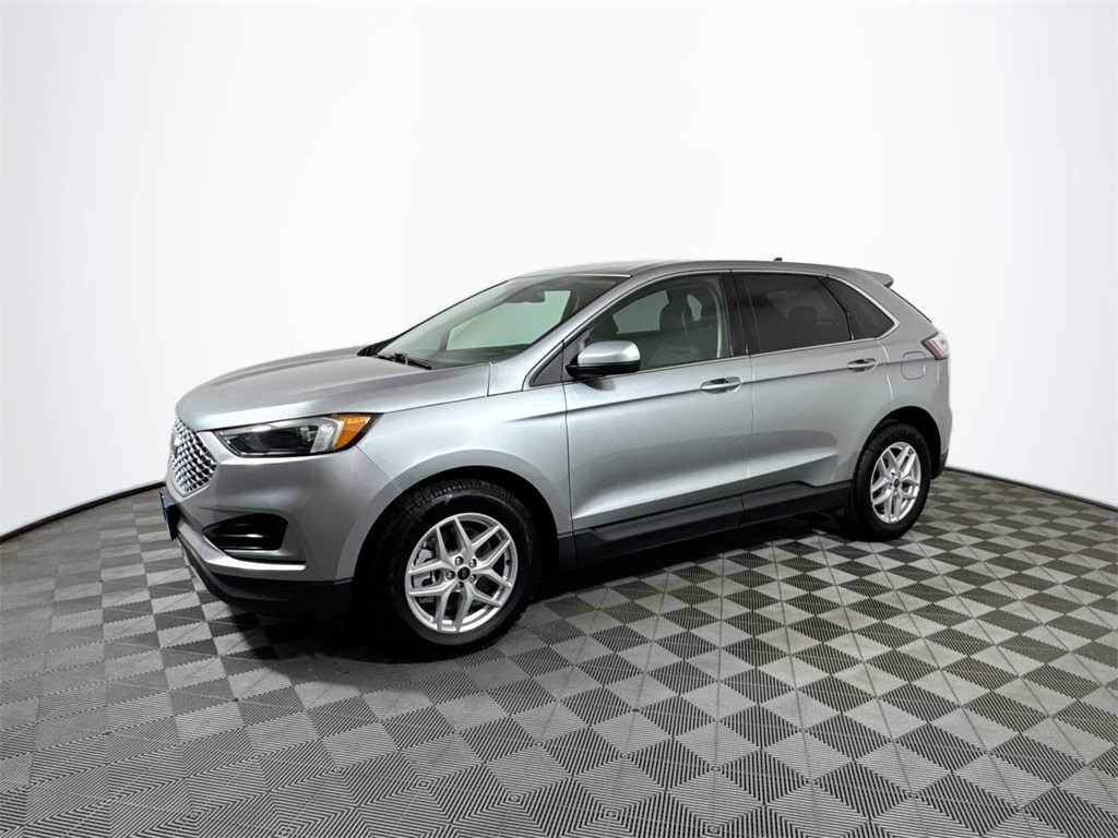 Used 2024 Ford Edge SEL with VIN 2FMPK4J9XRBA81285 for sale in Eau Claire, WI