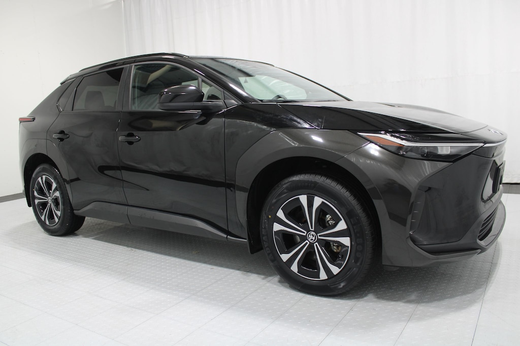 Used 2024 Toyota bZ4X XLE SUV