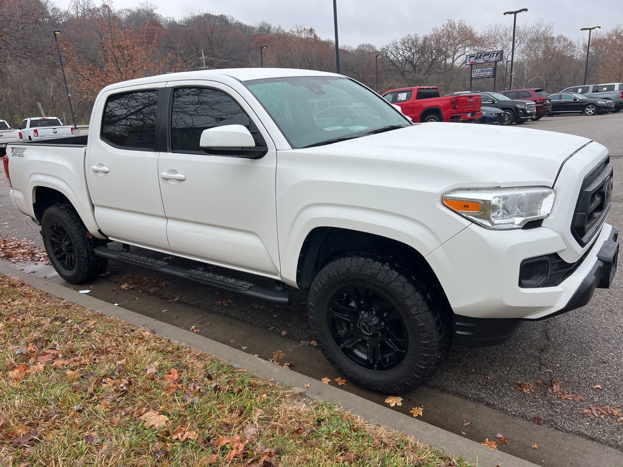 2021 Toyota Tacoma SR photo 3
