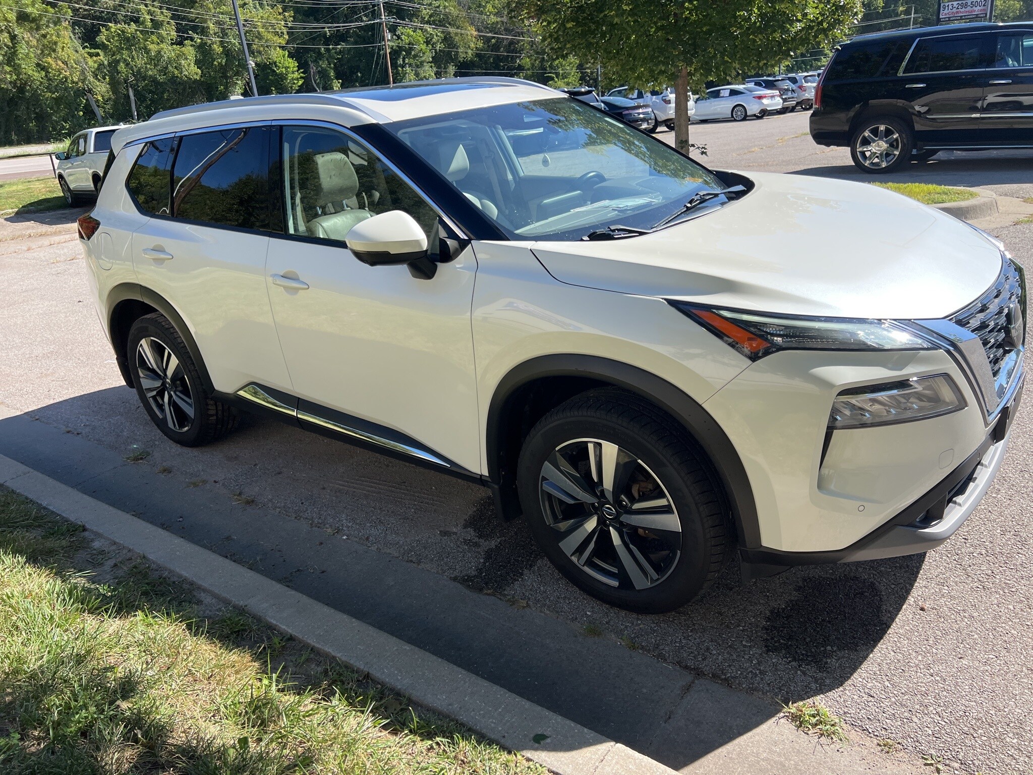 2021 Nissan Rogue AWD SL photo 3