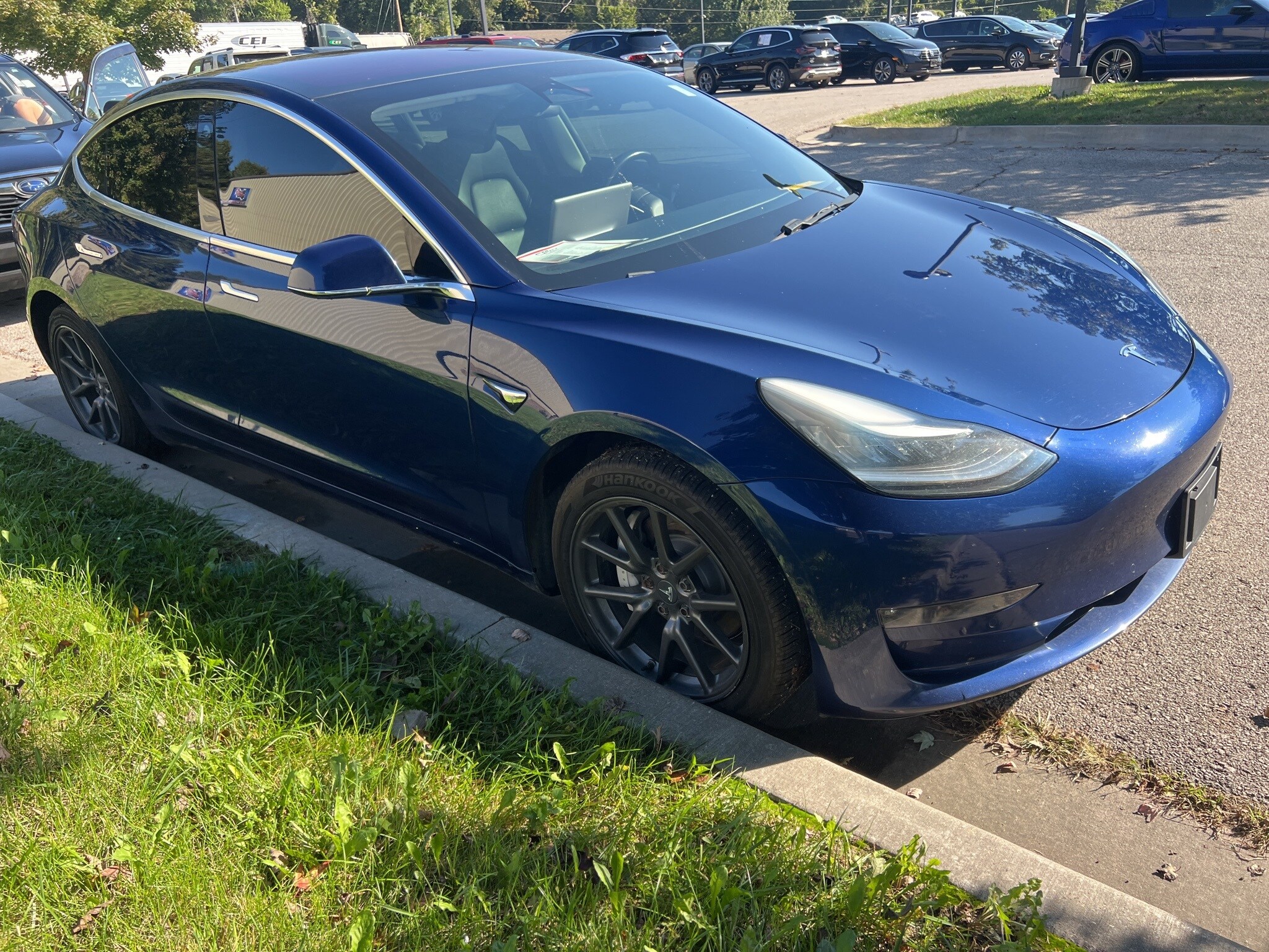 2019 Tesla Model 3 Long Range photo 2