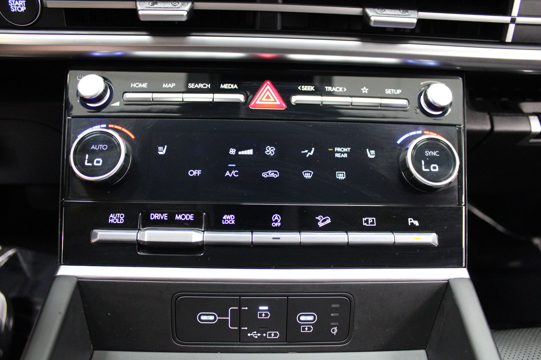 2025 Hyundai Santa Fe SEL - Photo 42