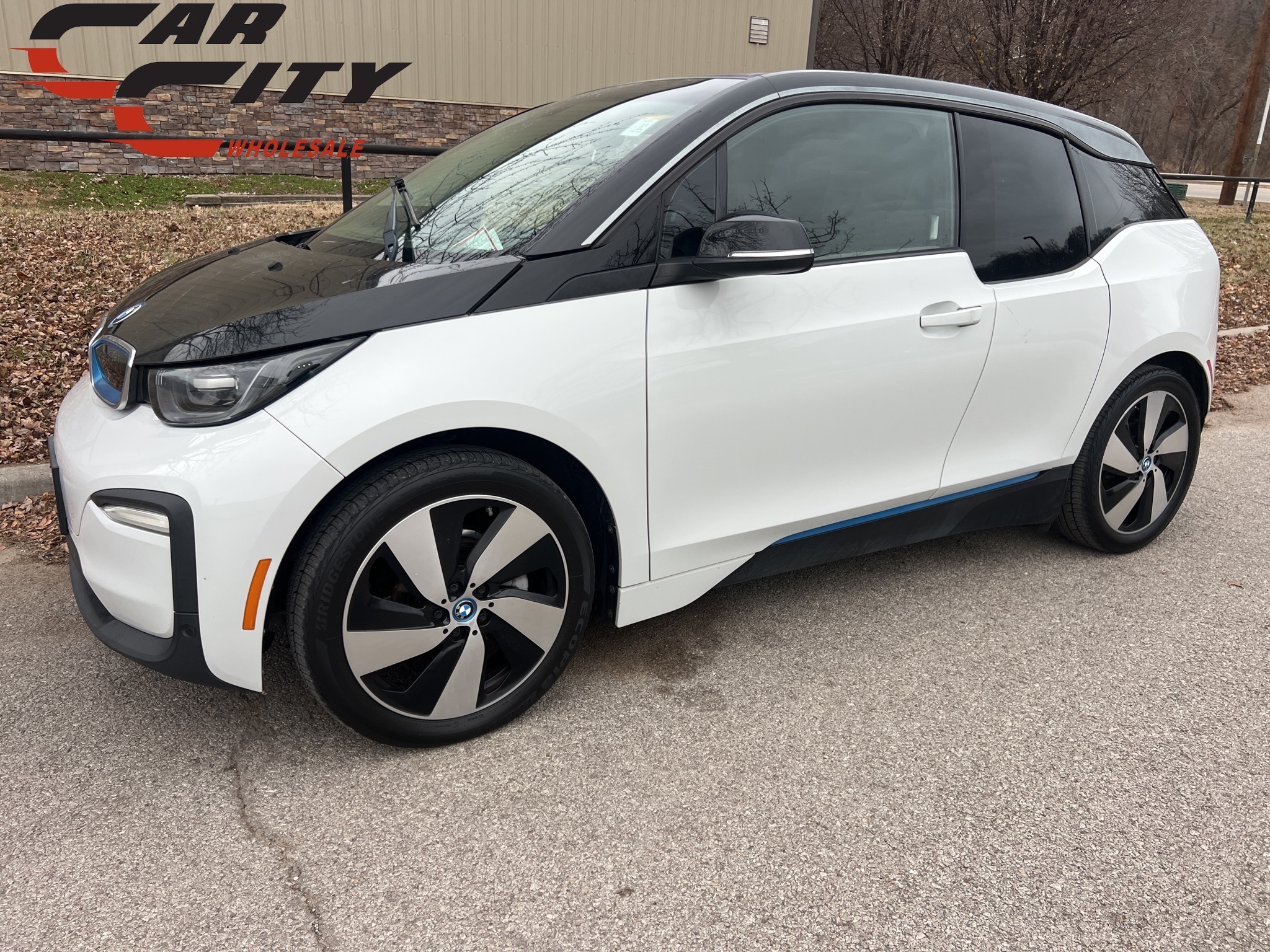 2018 BMW i3 Base's photo