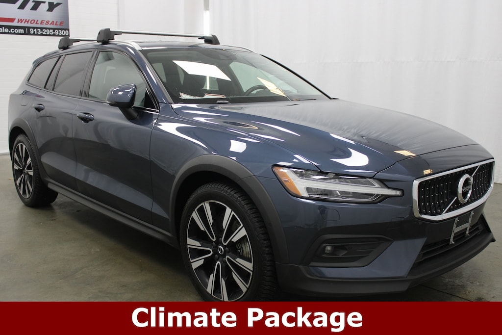 Used 2022 Volvo V60 Cross Country T5 Wagon