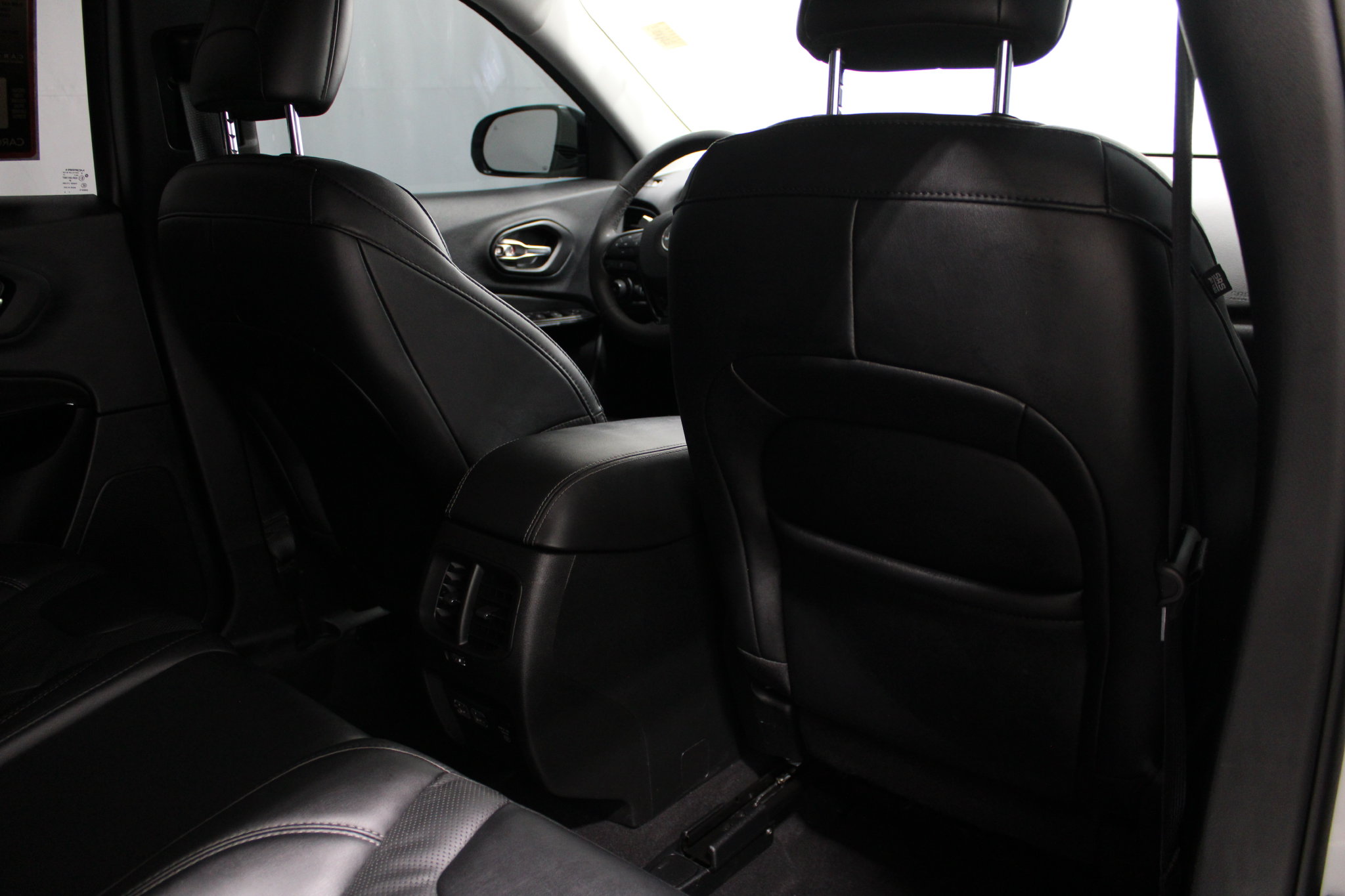 2023 Jeep Cherokee Altitude Lux - Photo 22