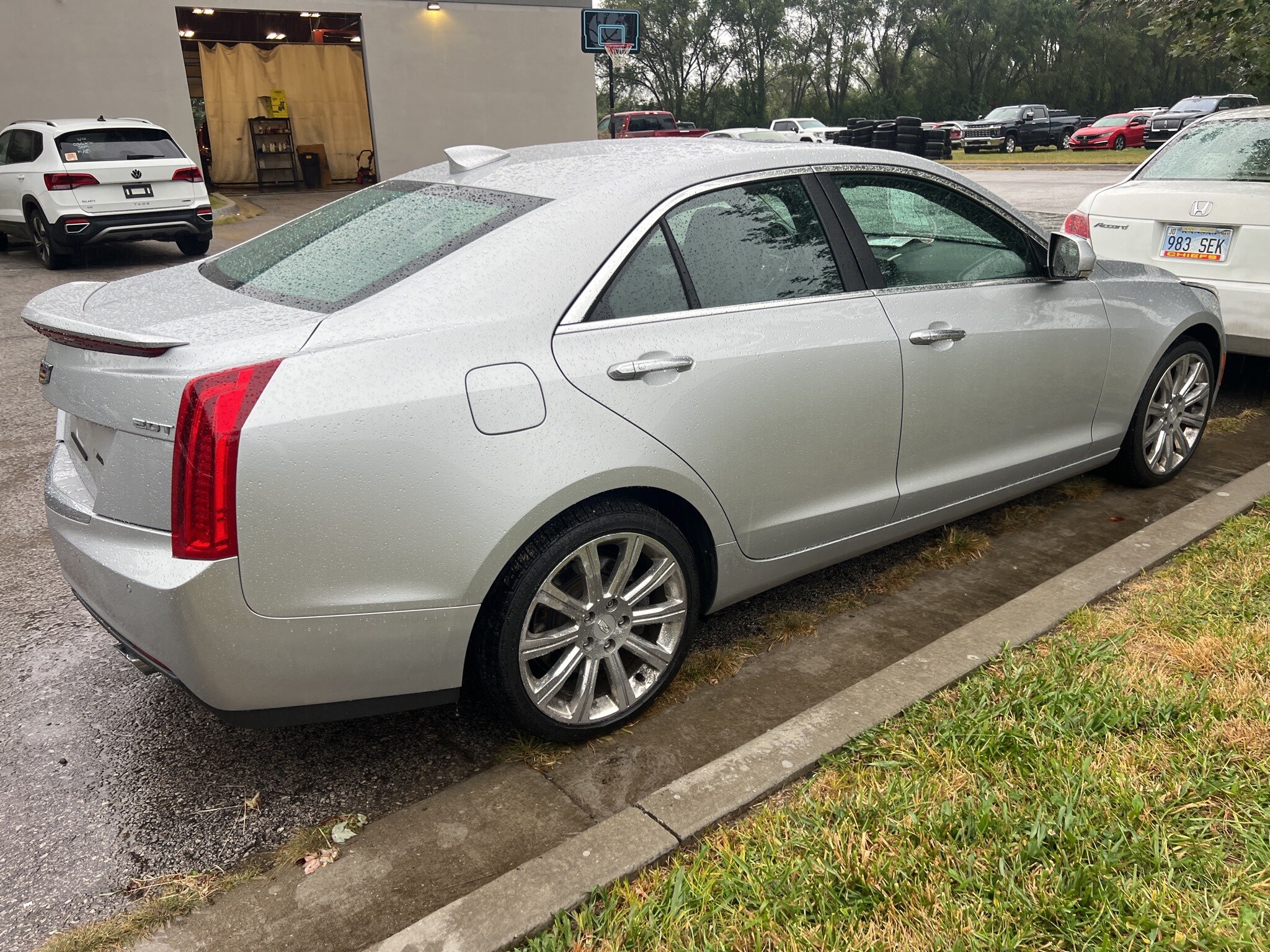 2018 Cadillac ATS Luxury photo 2