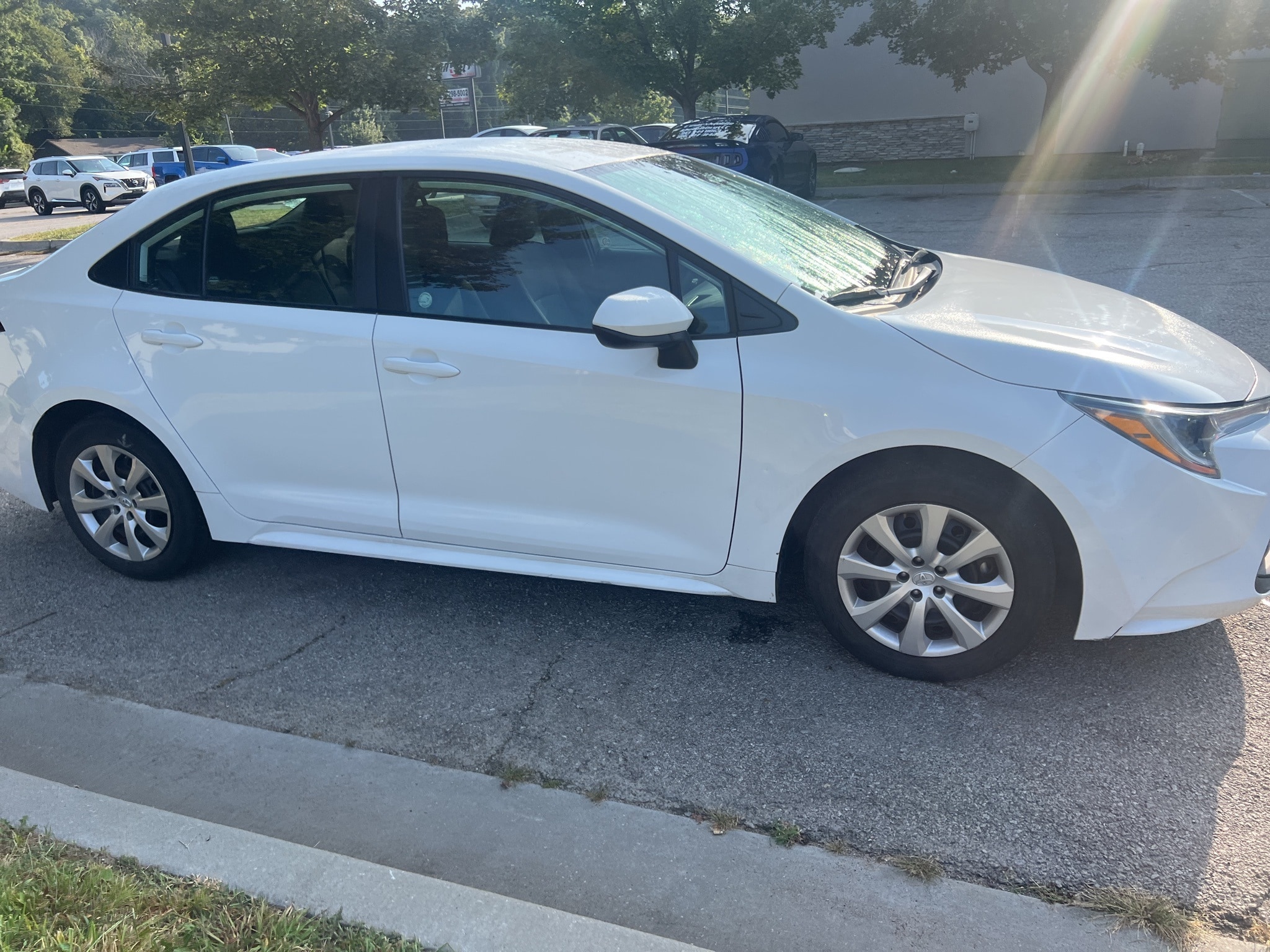 2024 Toyota Corolla LE photo 4