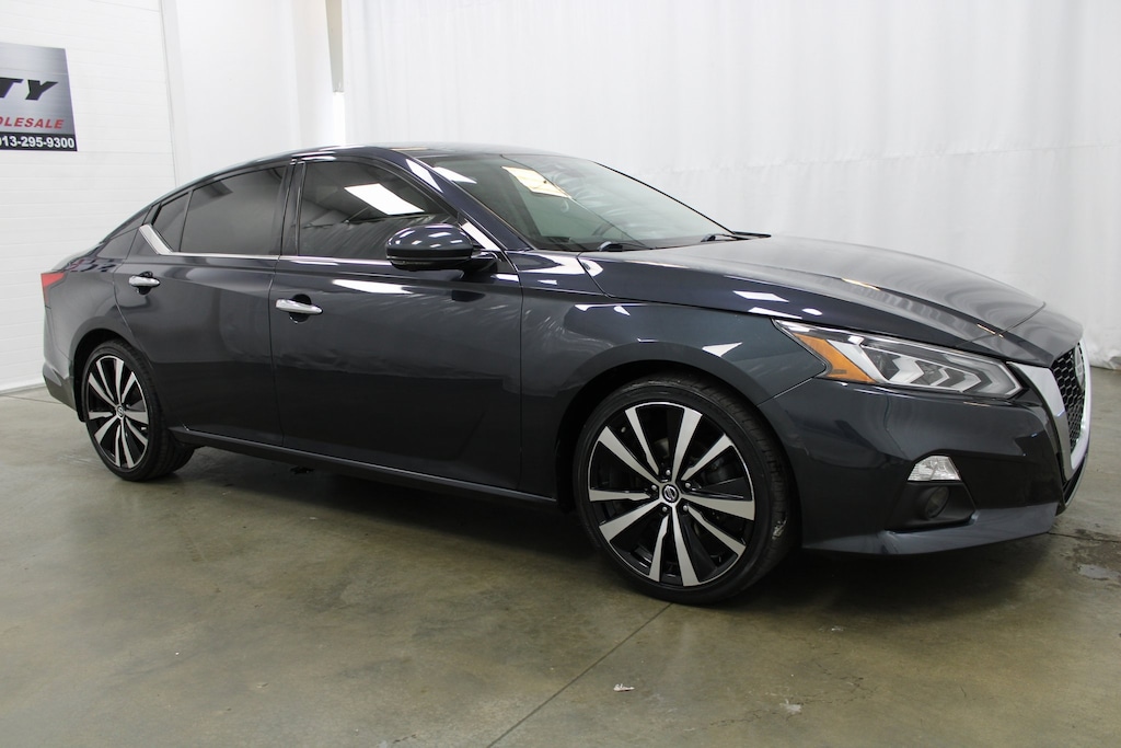 Used 2019 Nissan Altima 2.5 Platinum Sedan