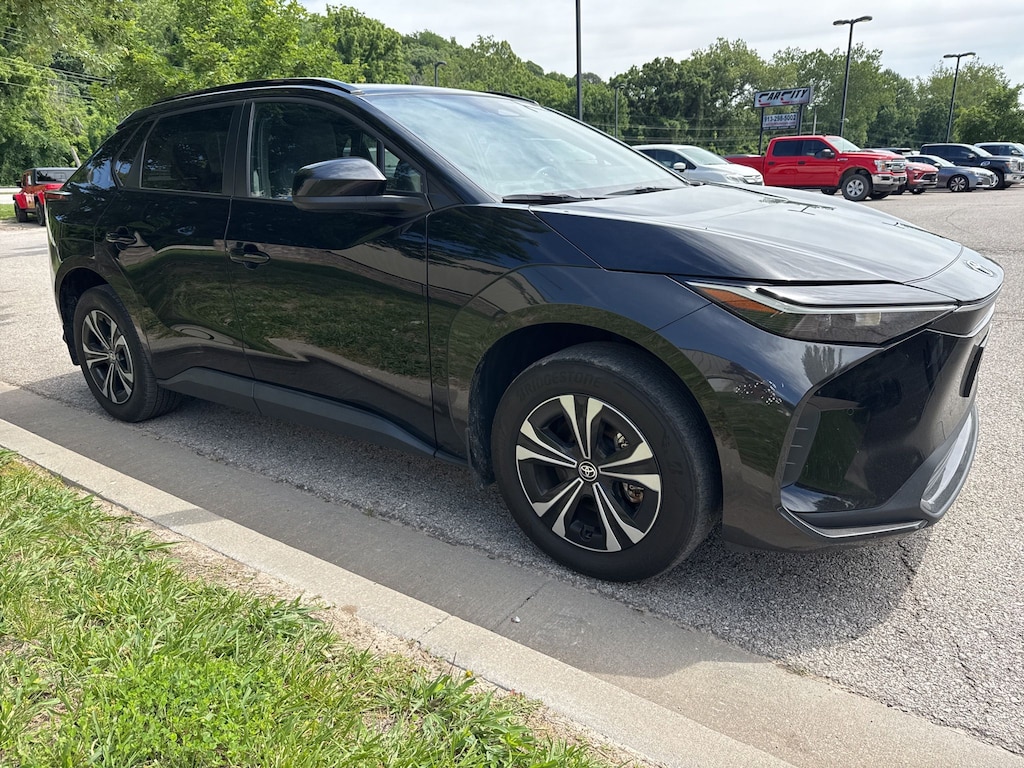 Used 2024 Toyota bZ4X XLE SUV