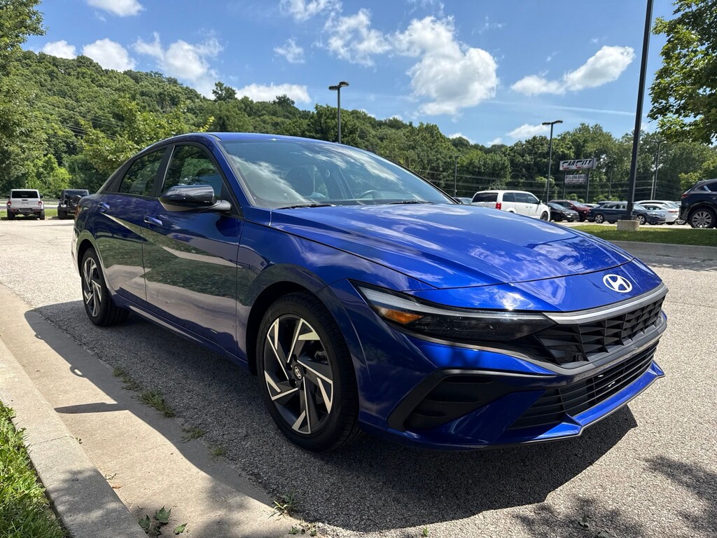 Used 2025 Hyundai Elantra SEL Sport Sedan