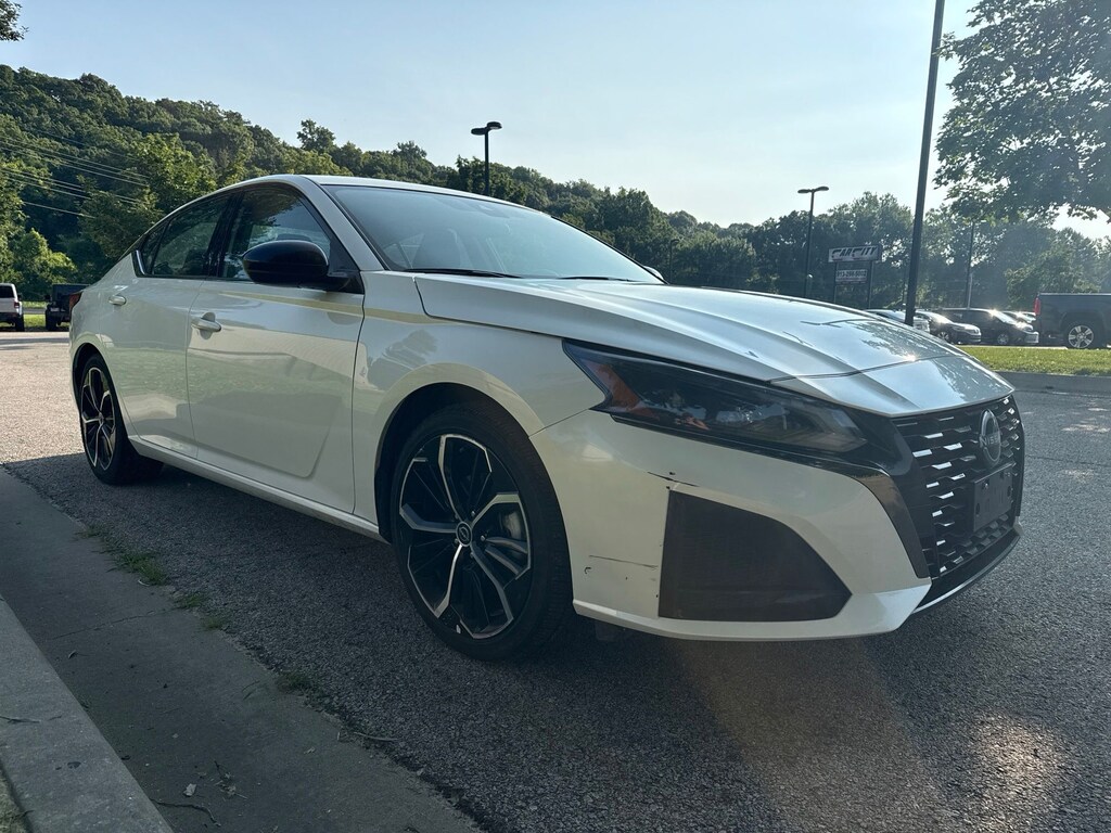 Used 2024 Nissan Altima 2.5 SR Sedan