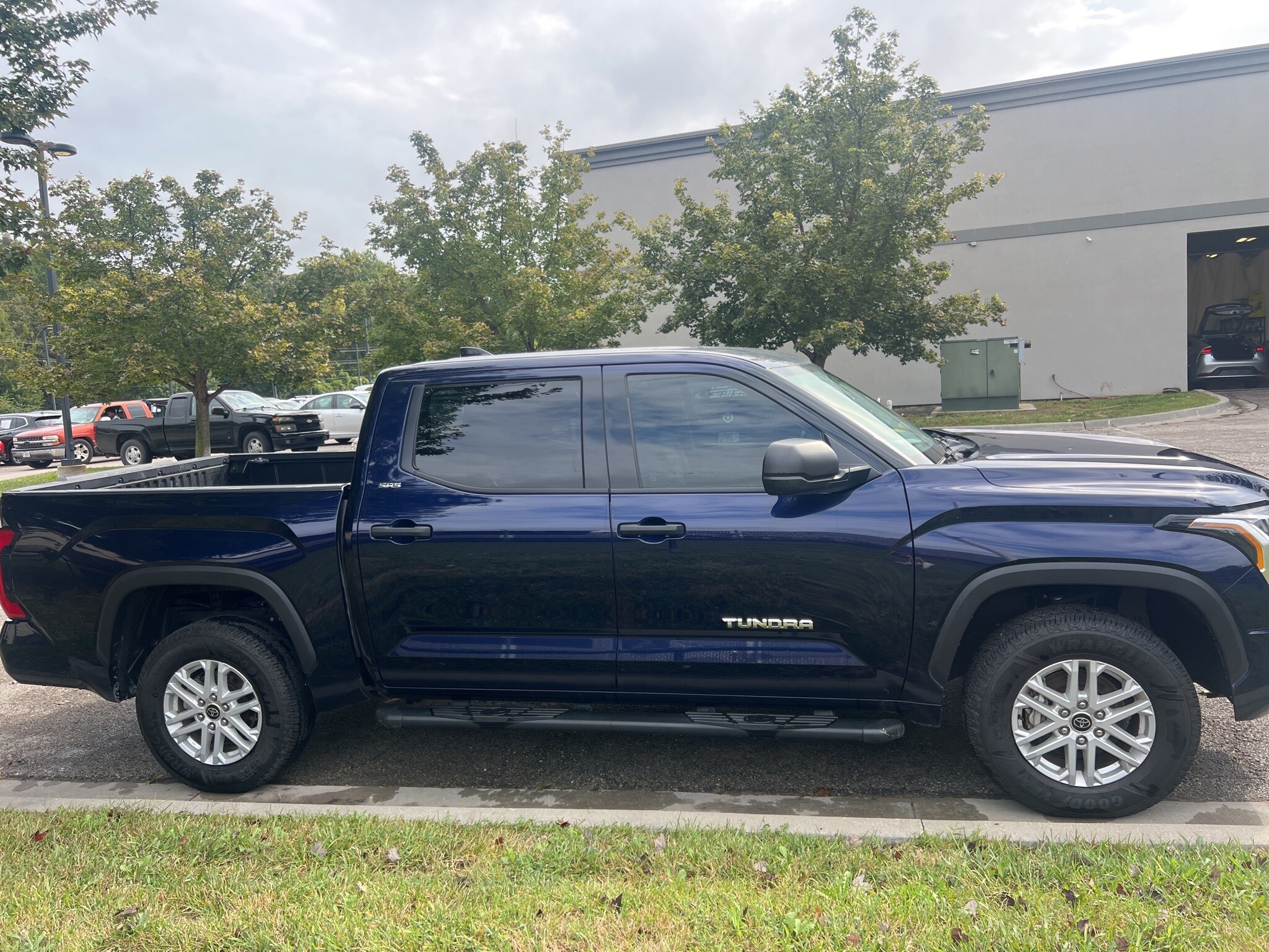 2022 Toyota Tundra SR5 photo 4