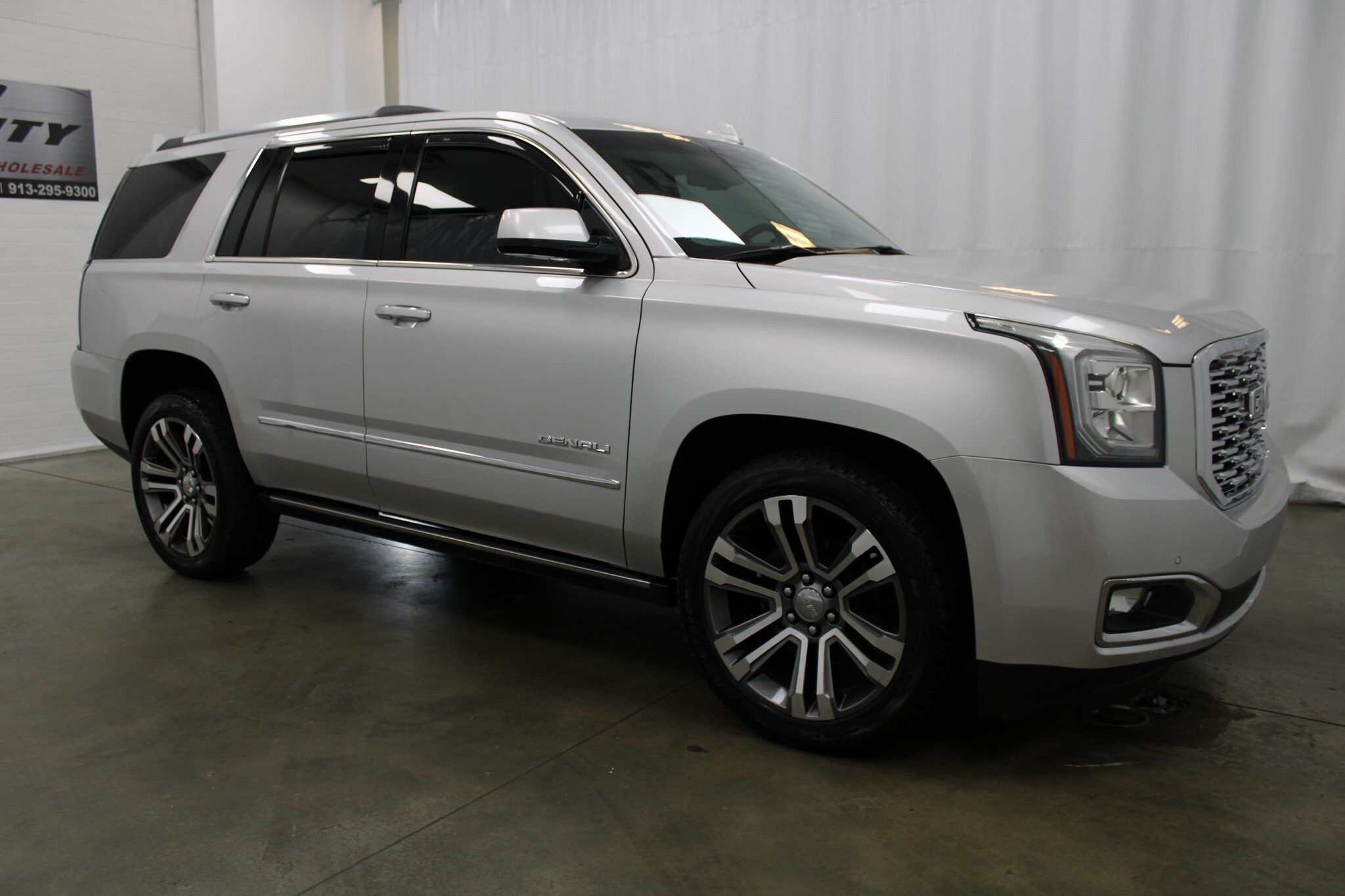 2018 Gmc Yukon Denali photo 3