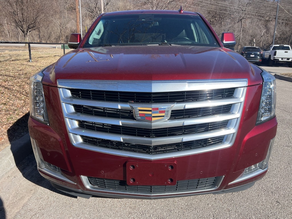 Used 2017 Cadillac Escalade ESV Luxury SUV
