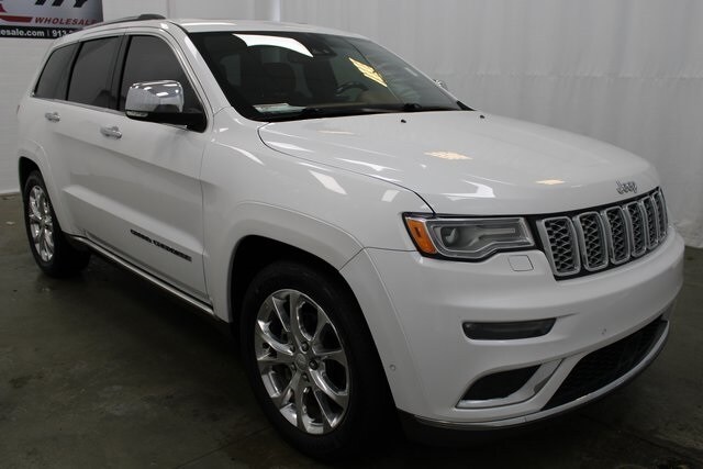 2019 Jeep Grand Cherokee Summit photo 3