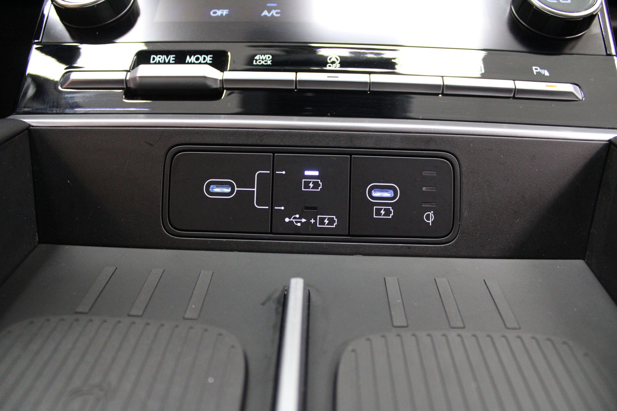 2025 Hyundai Santa Fe SEL - Photo 41