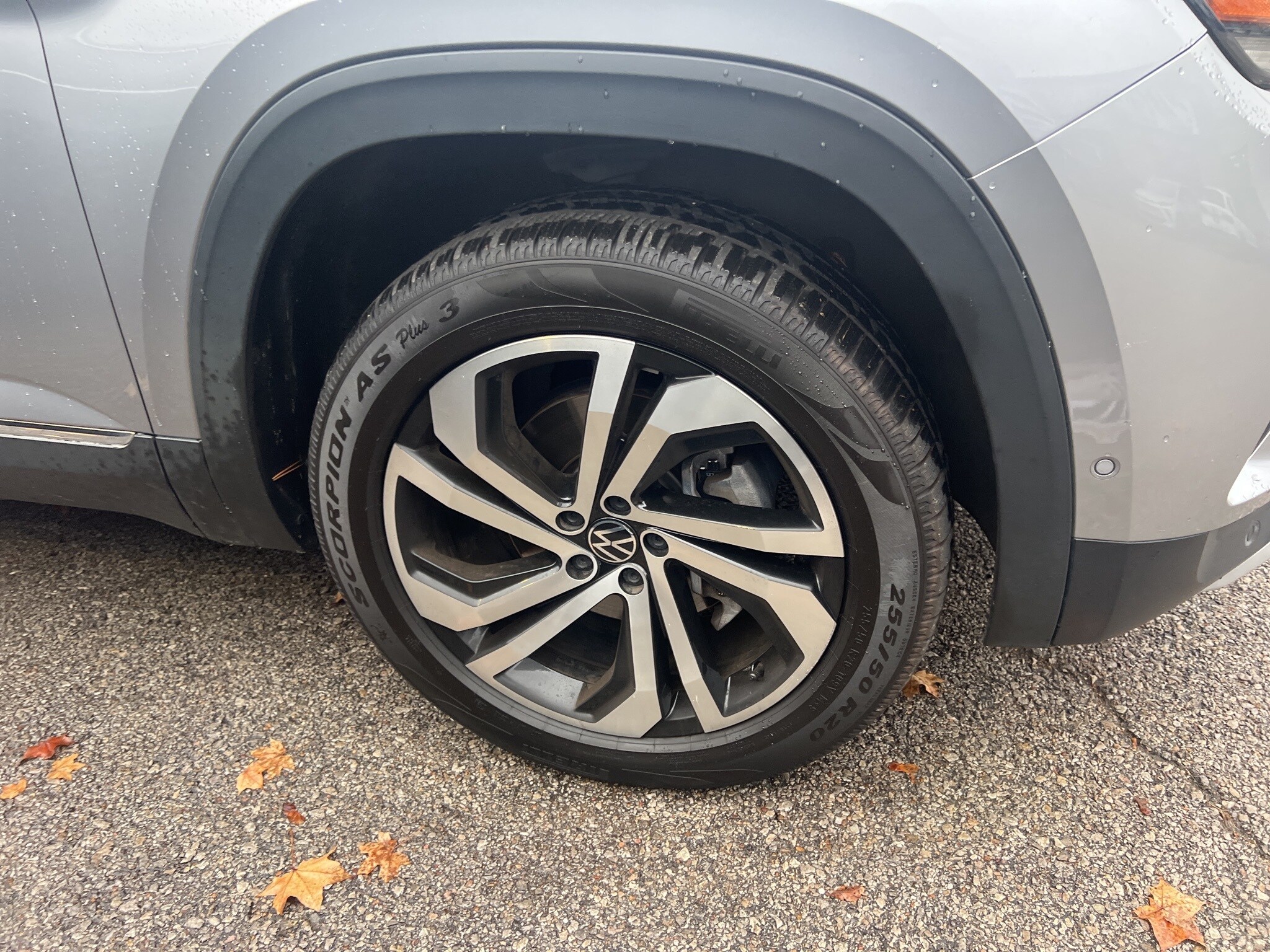 2021 Volkswagen Atlas V6 SEL Premium photo 3