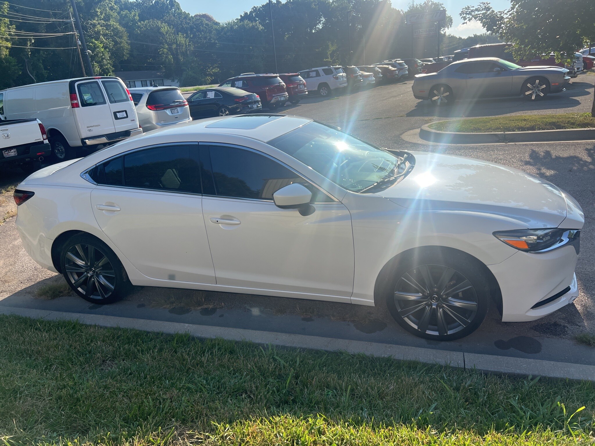 2020 Mazda Mazda6 Touring photo 4