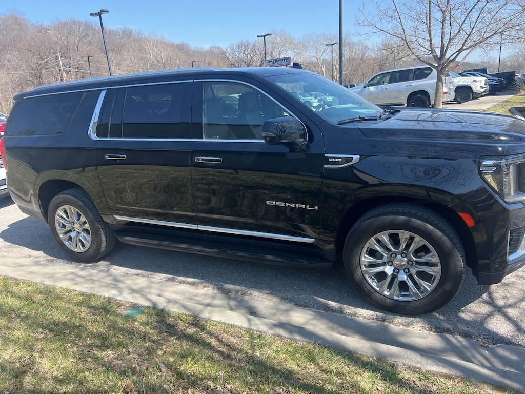 Used 2022 GMC Yukon XL Denali SUV