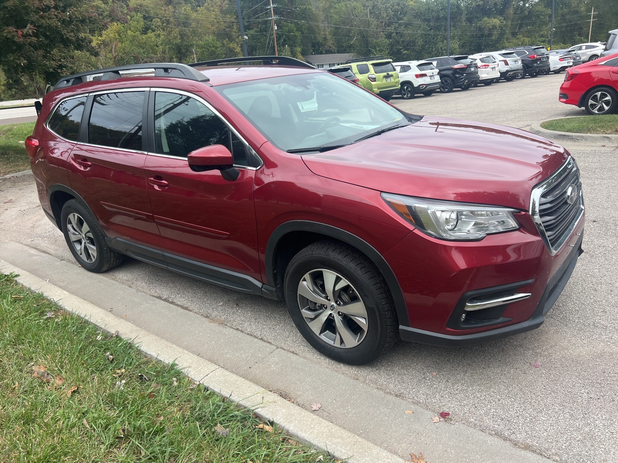 2022 Subaru Ascent Premium photo 3