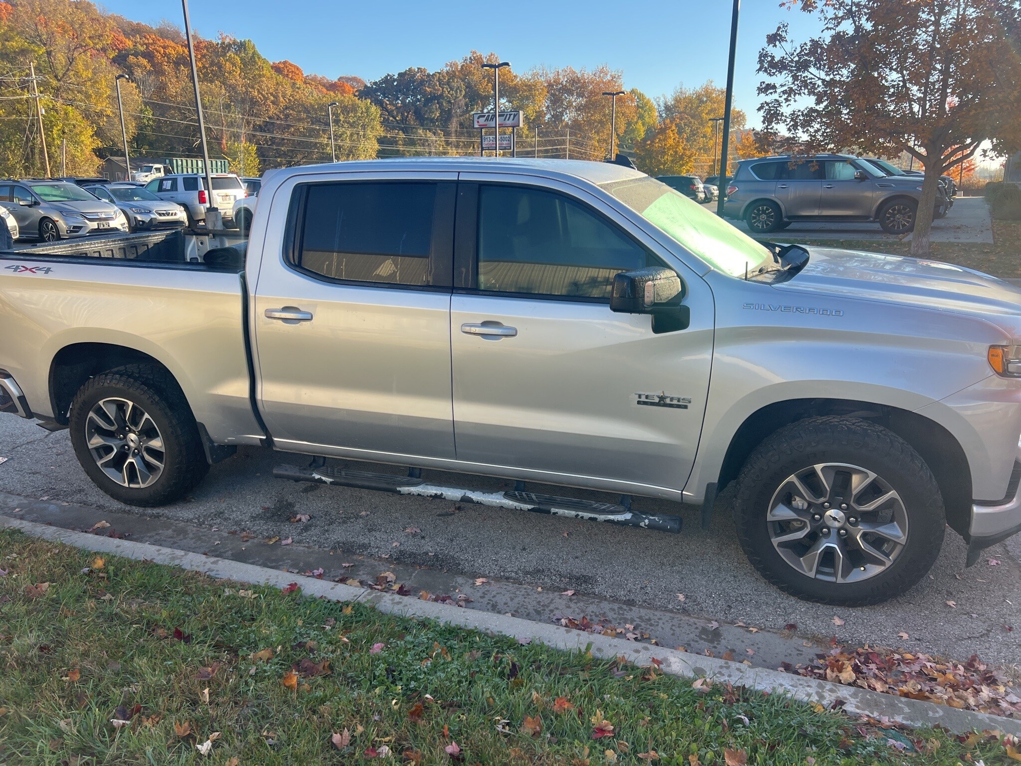 2021 Chevrolet Silverado 1500 RST photo 4