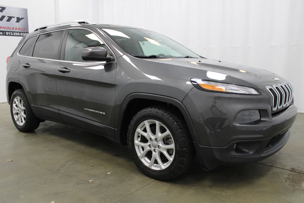 Used 2015 Jeep Cherokee Latitude SUV