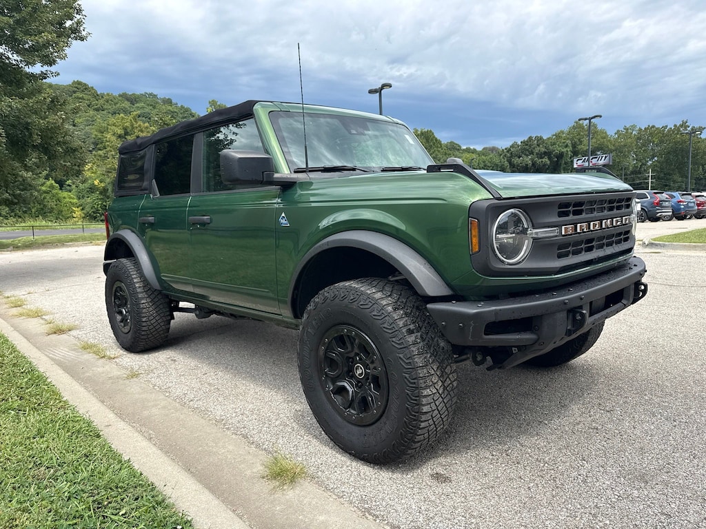 Used 2022 Ford Bronco Black Diamond SUV