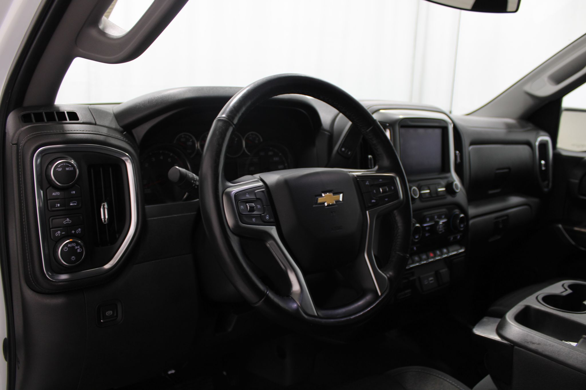 2020 Chevrolet Silverado 1500 LT - Photo 12
