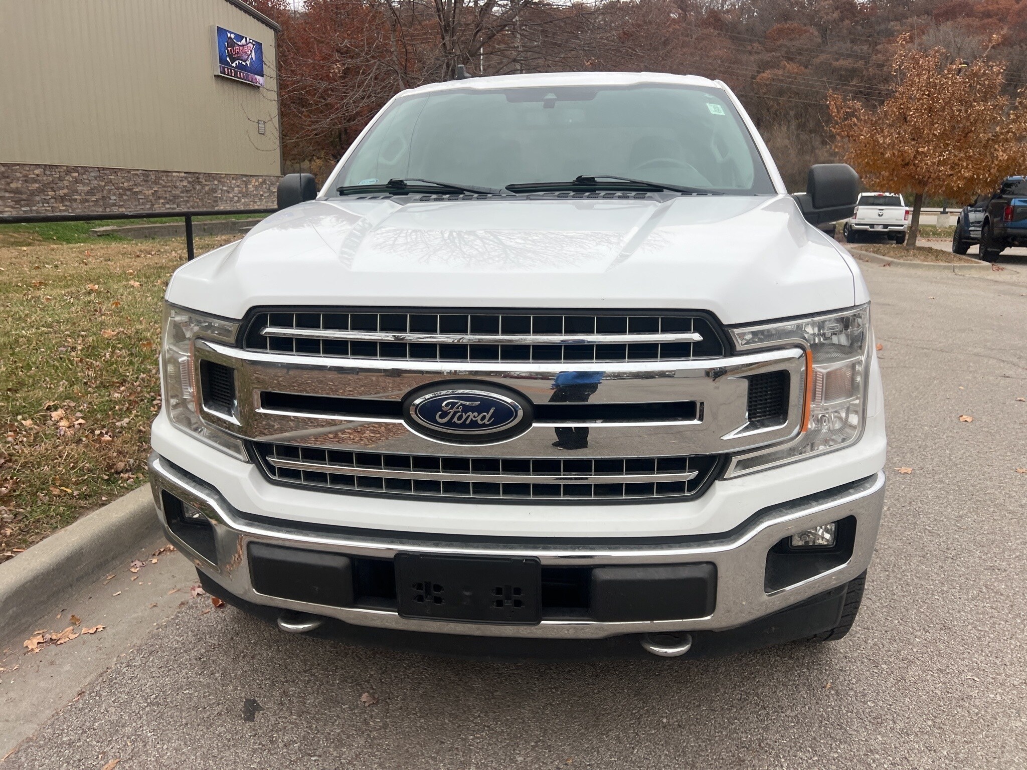 2020 Ford F-150 XLT photo 2