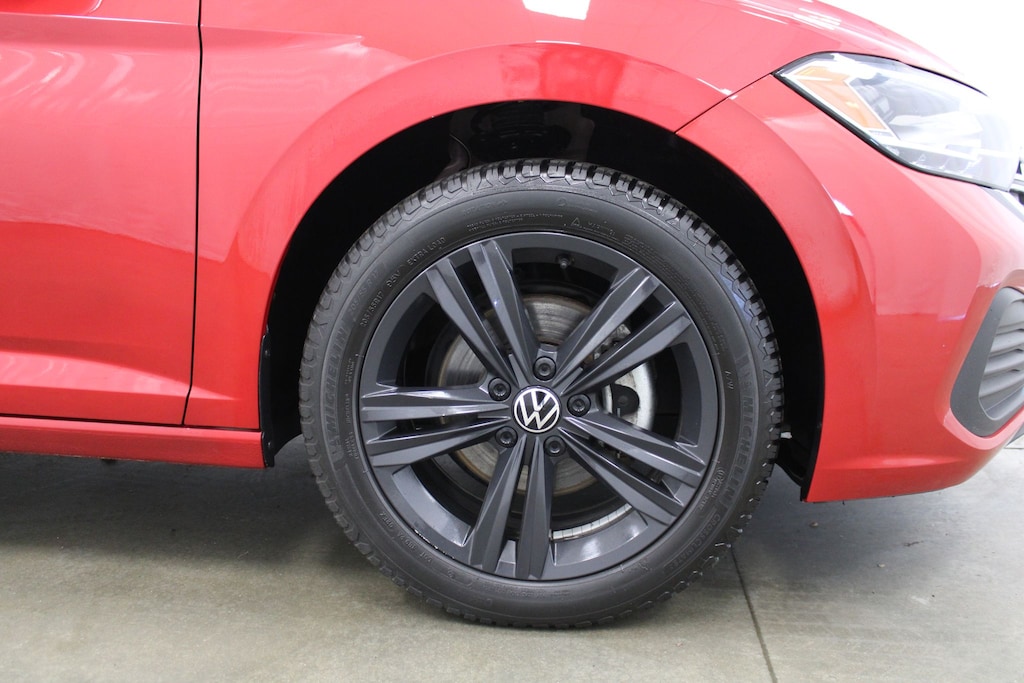 Used 2023 Volkswagen Jetta 1.5T SE Sedan