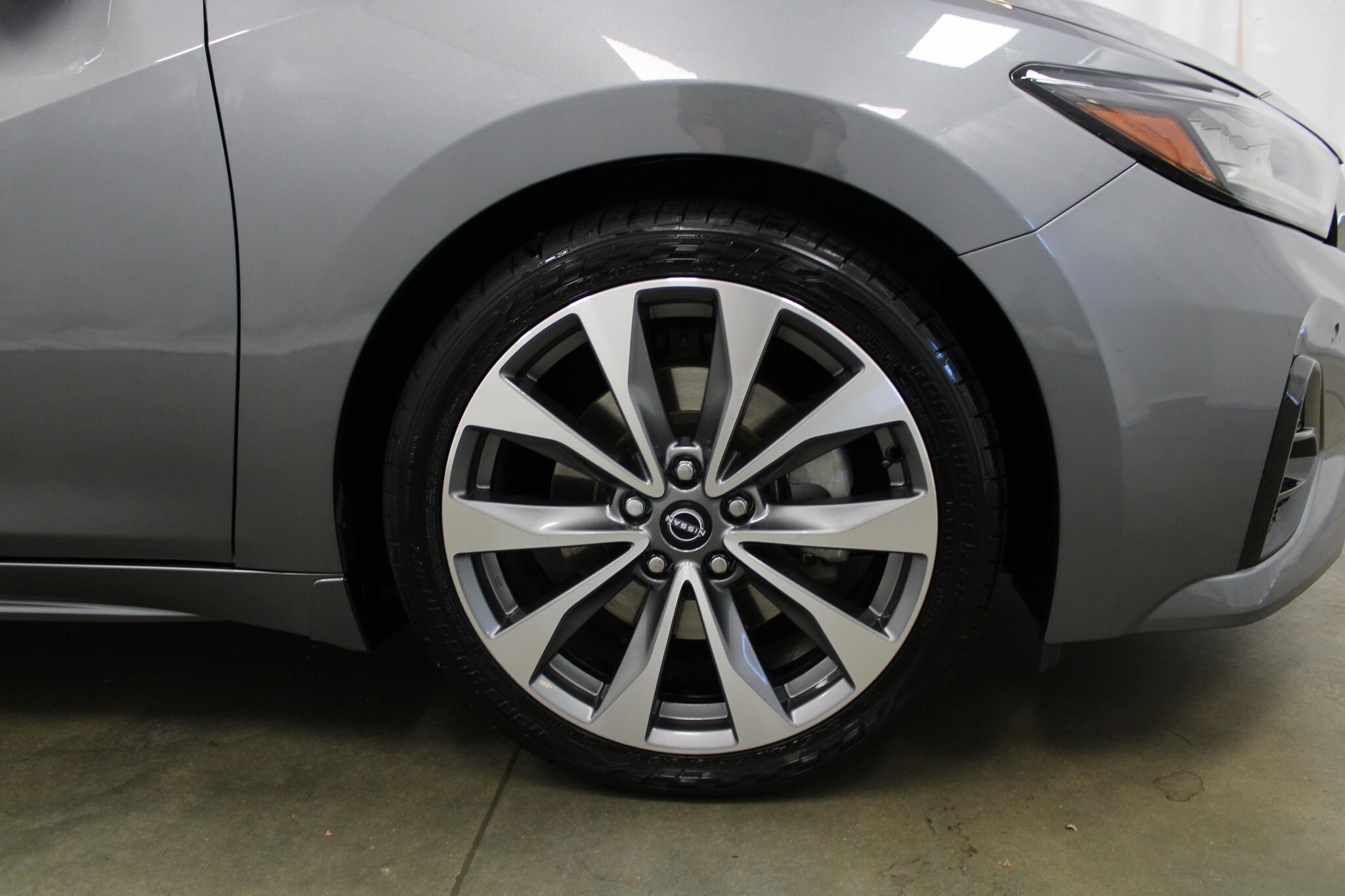 2023 Nissan Maxima Platinum photo 4