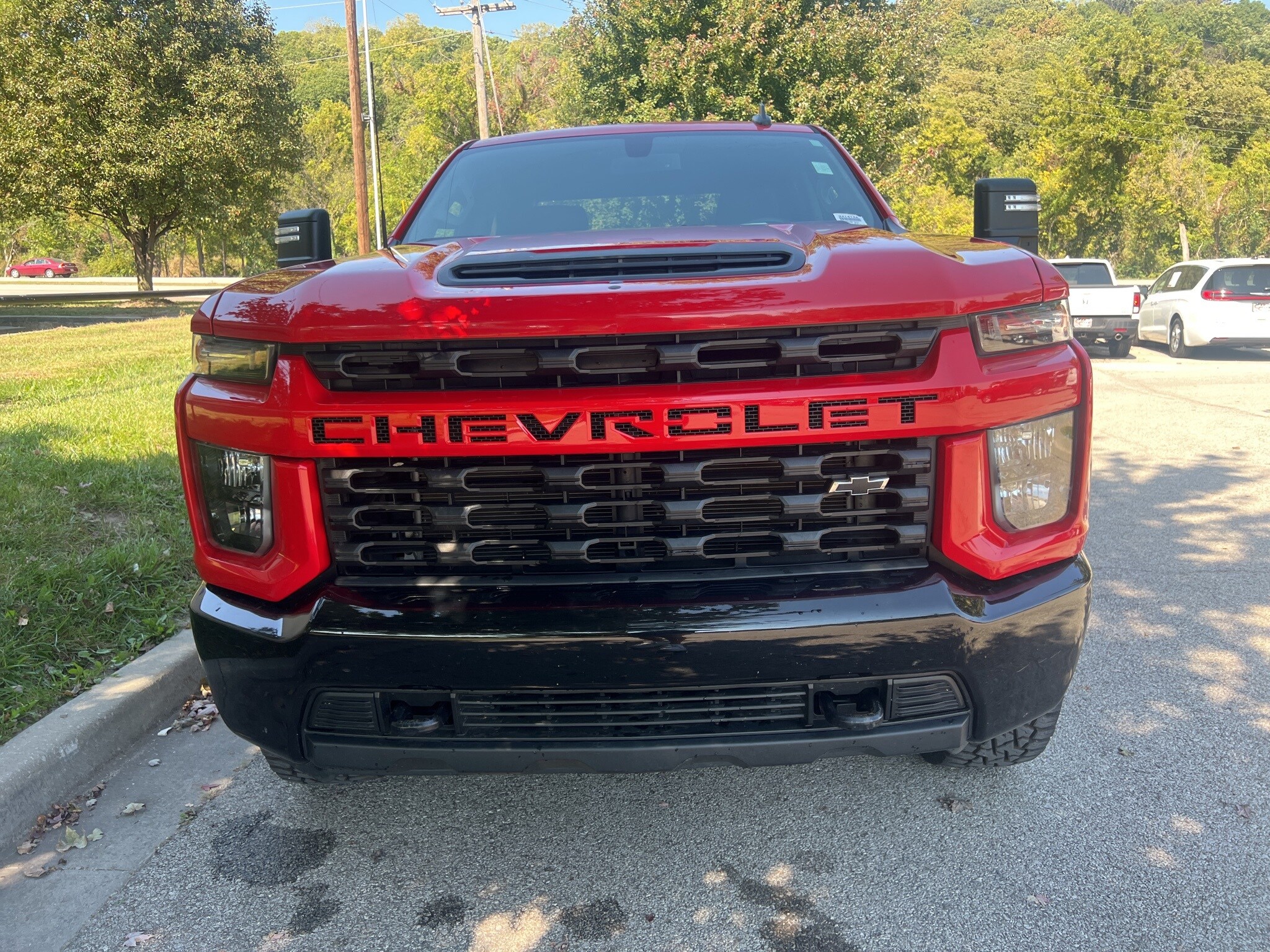 2021 Chevrolet Silverado 2500HD Custom photo 2
