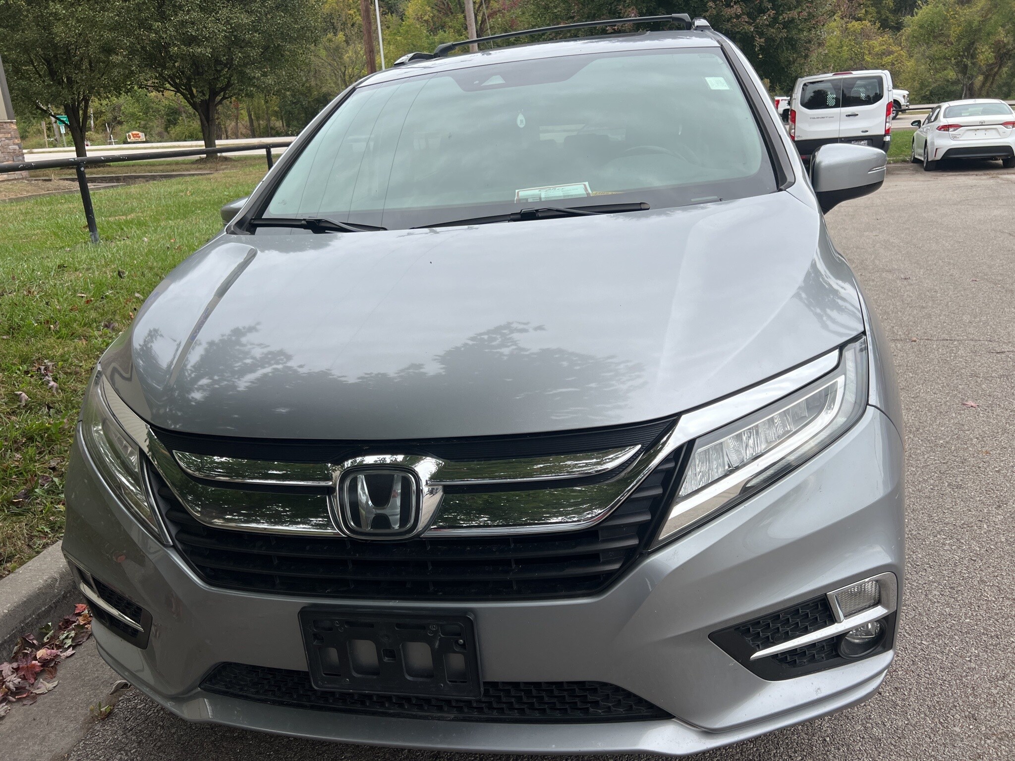 2018 Honda Odyssey Elite photo 2