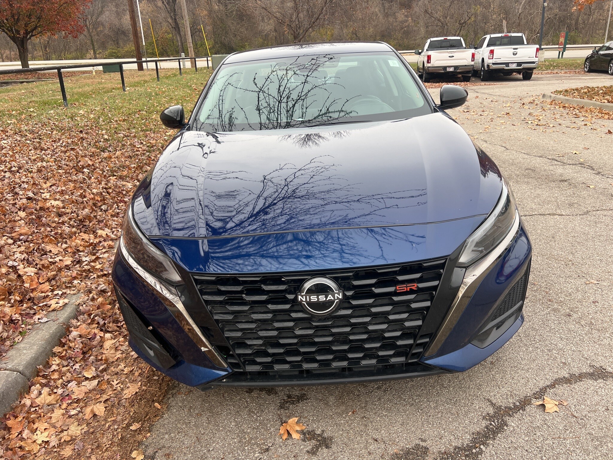 2024 Nissan Altima 2.5 SR photo 2