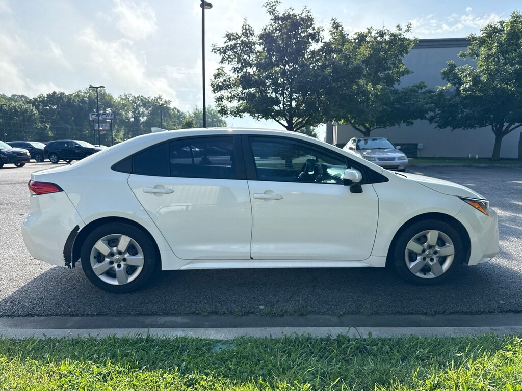 Used 2022 Toyota Corolla LE Sedan