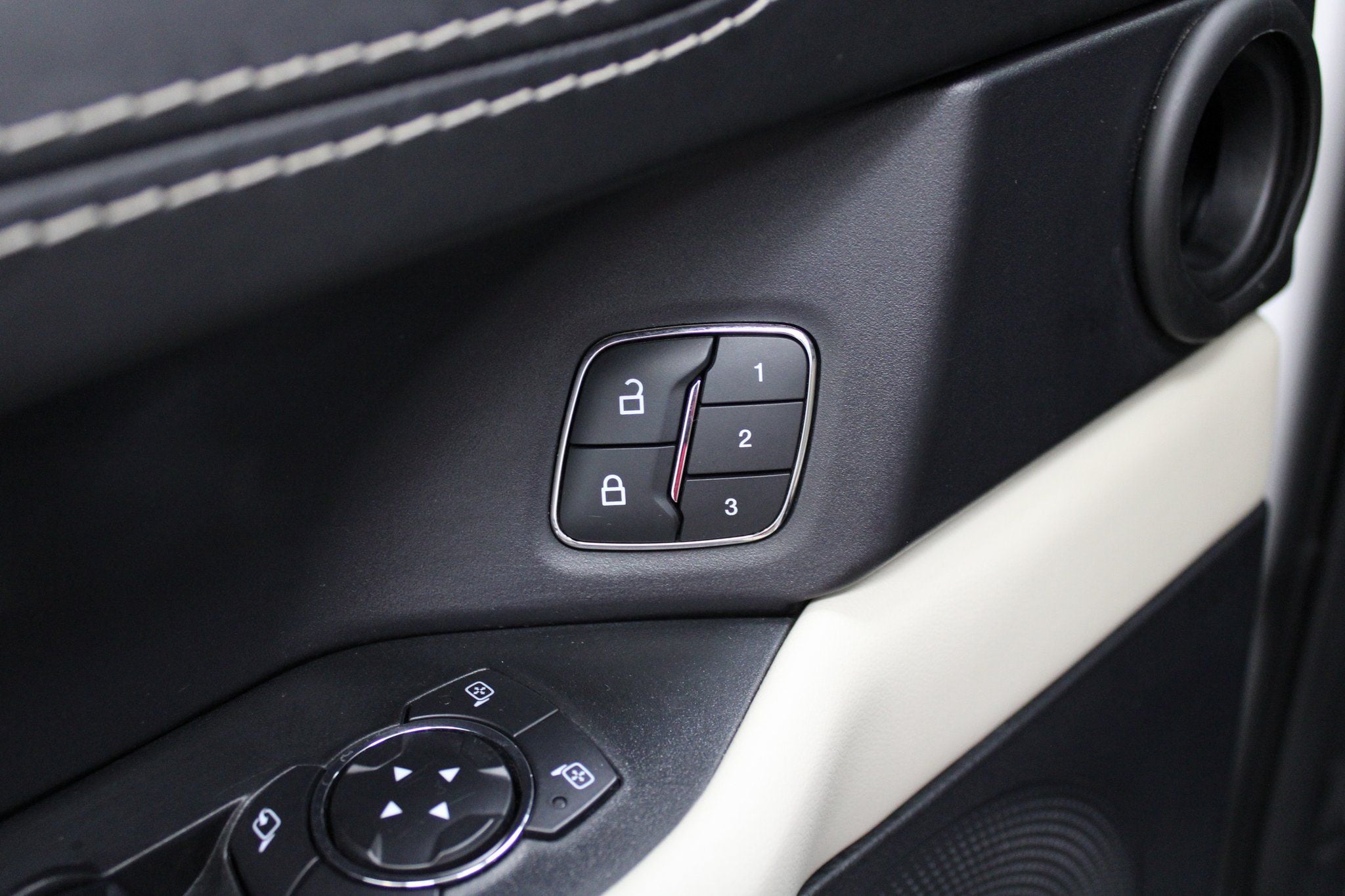 2021 Ford Expedition Platinum - Photo 17