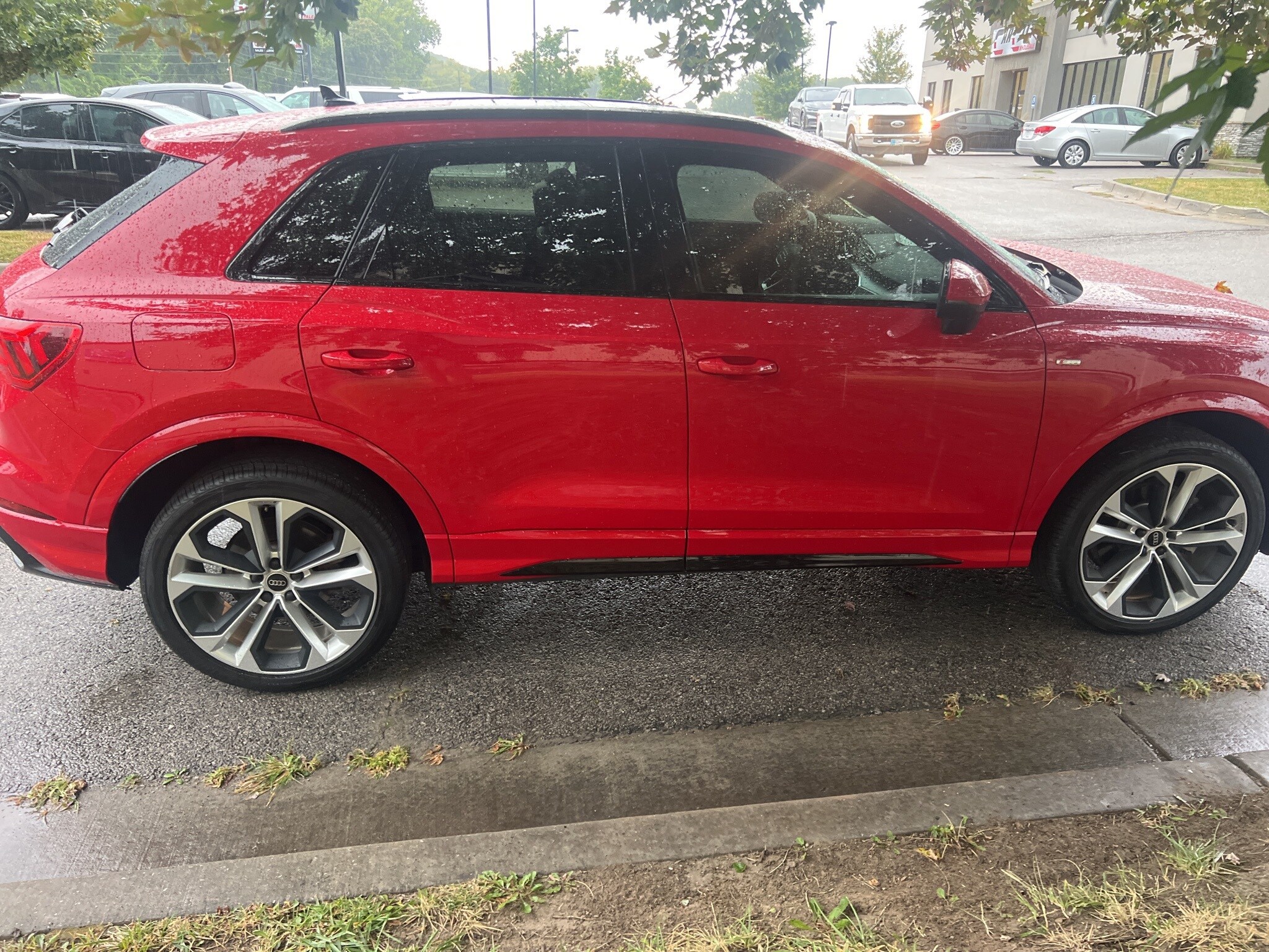 2022 Audi Q3 S line Premium Plus photo 4