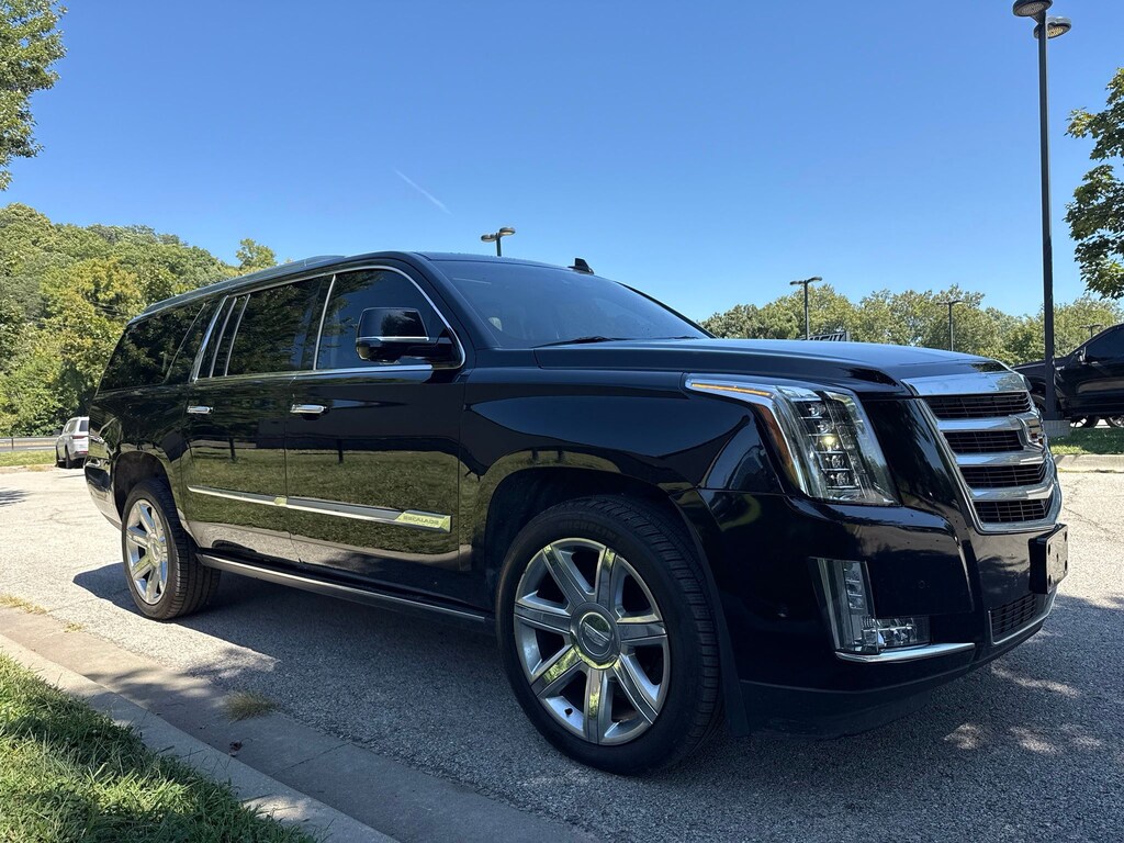 Used 2017 Cadillac Escalade ESV Premium SUV