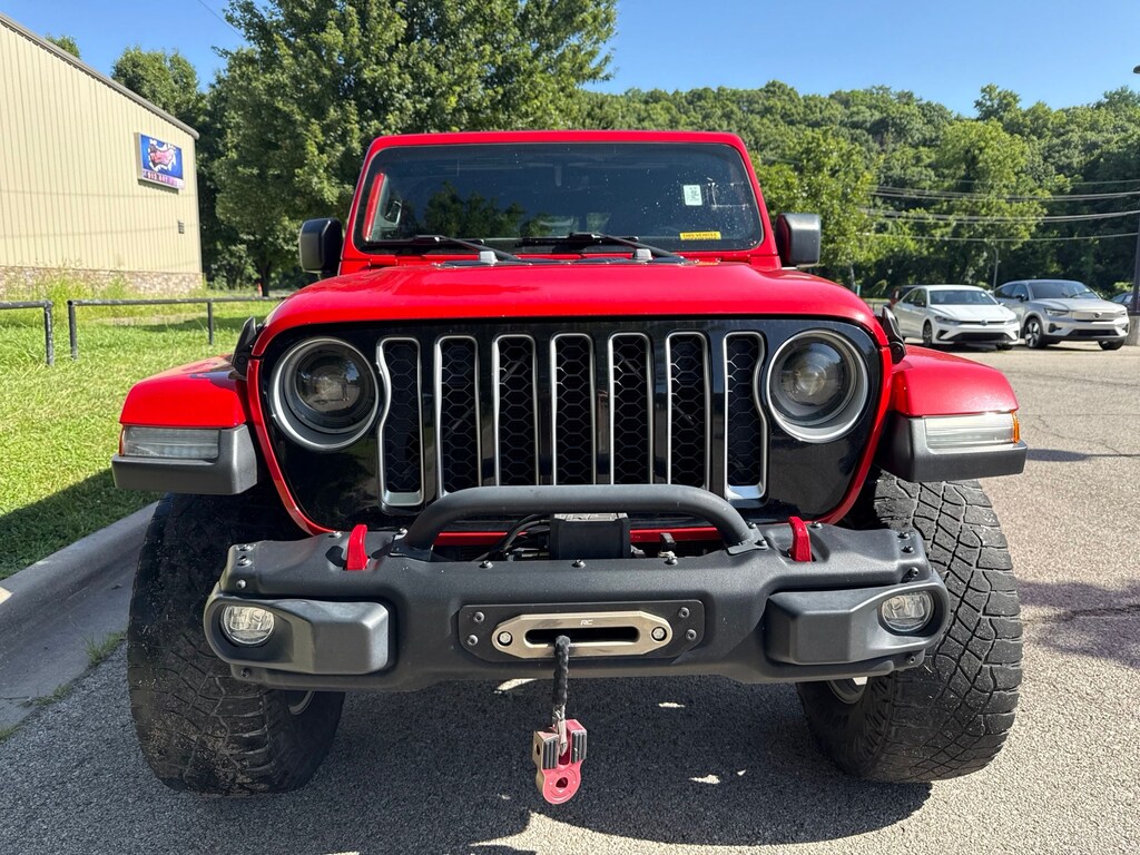 Used 2022 Jeep Gladiator Overland Truck