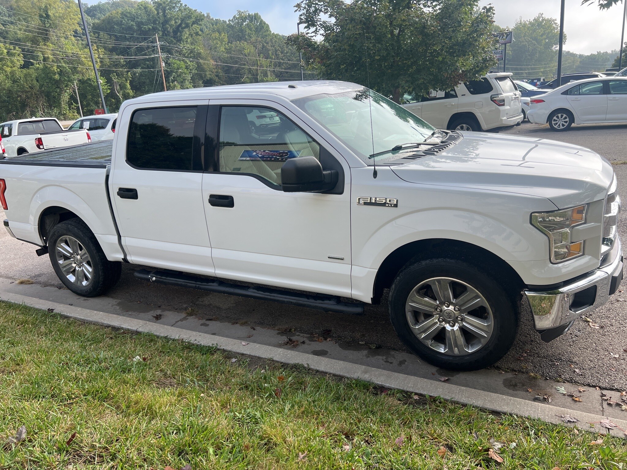 2016 Ford F-150 XLT photo 4