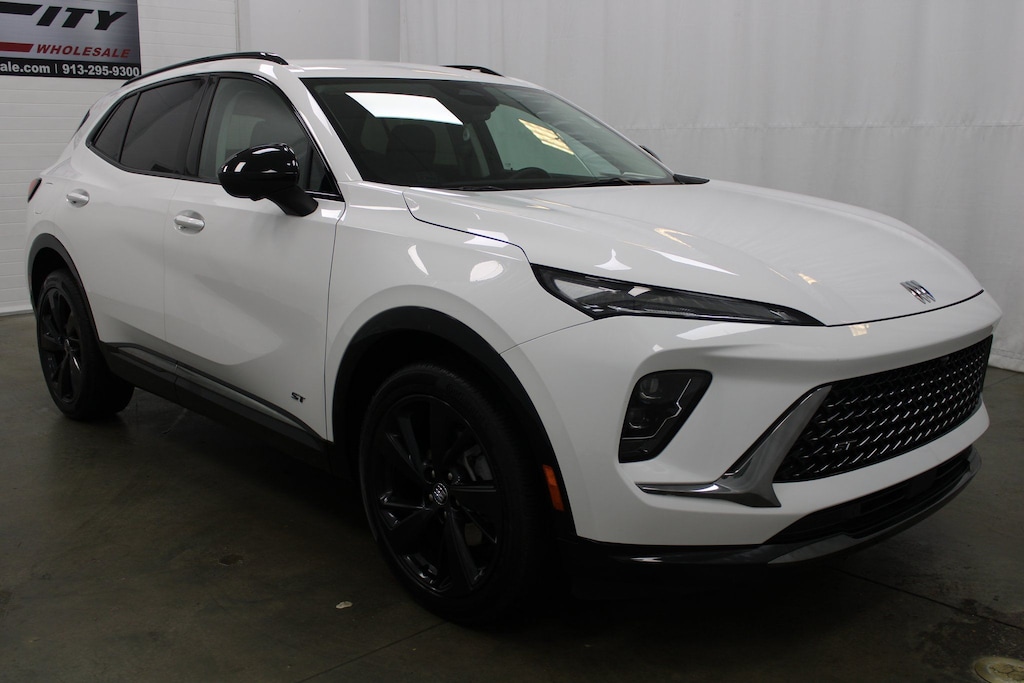 Used 2024 Buick Envision Sport Touring SUV