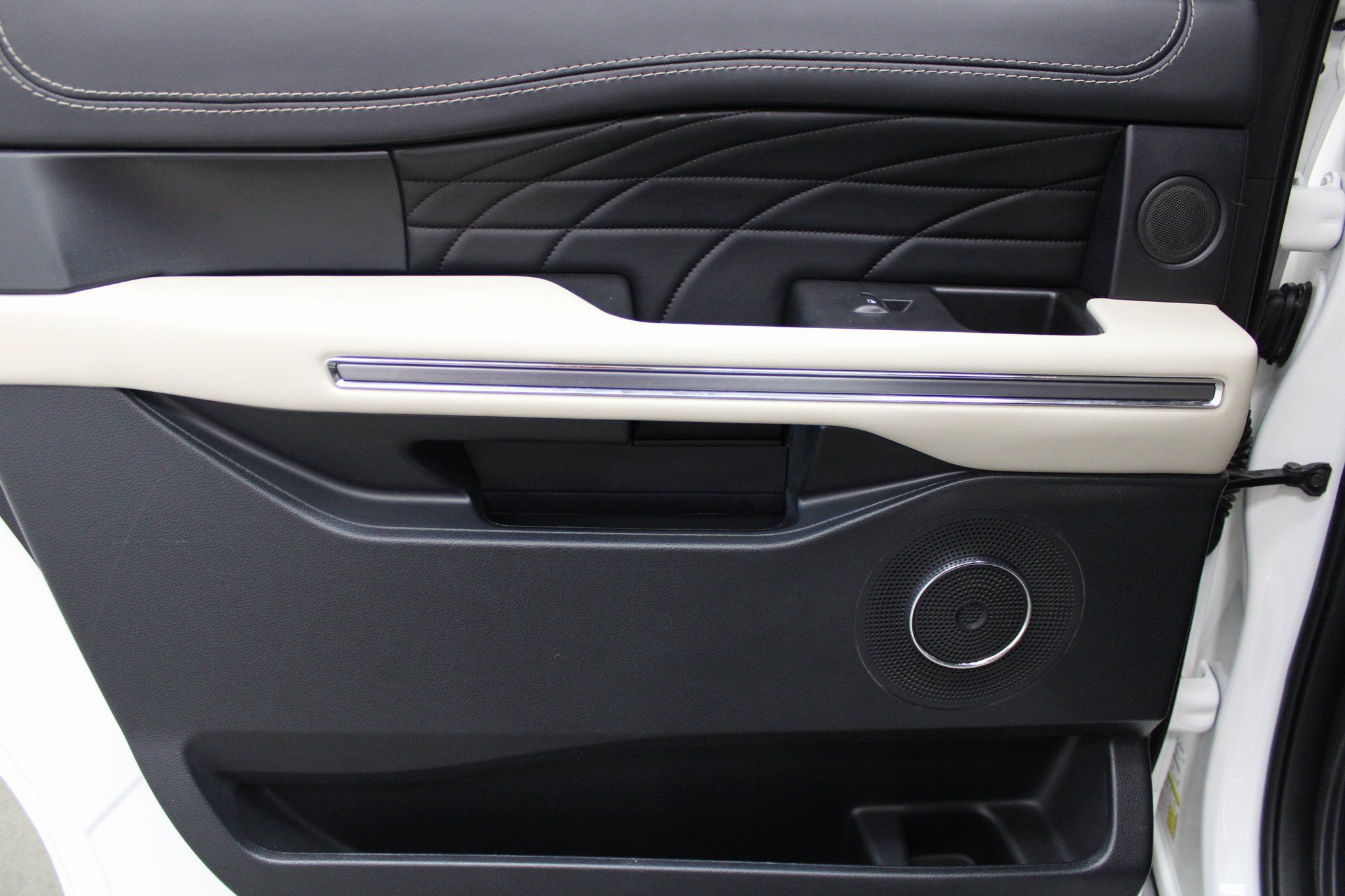 2021 Ford Expedition Platinum - Photo 22