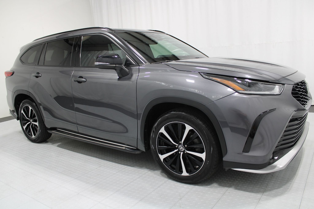 Used 2021 Toyota Highlander XSE SUV