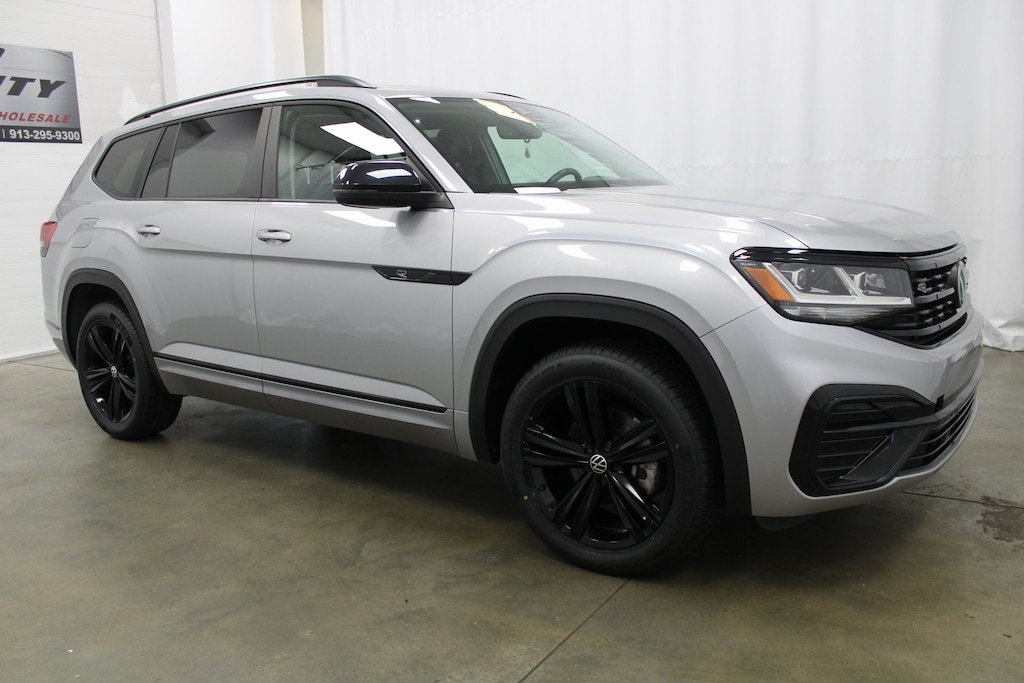 Used 2023 Volkswagen Atlas 3.6L V6 SEL R-Line SUV
