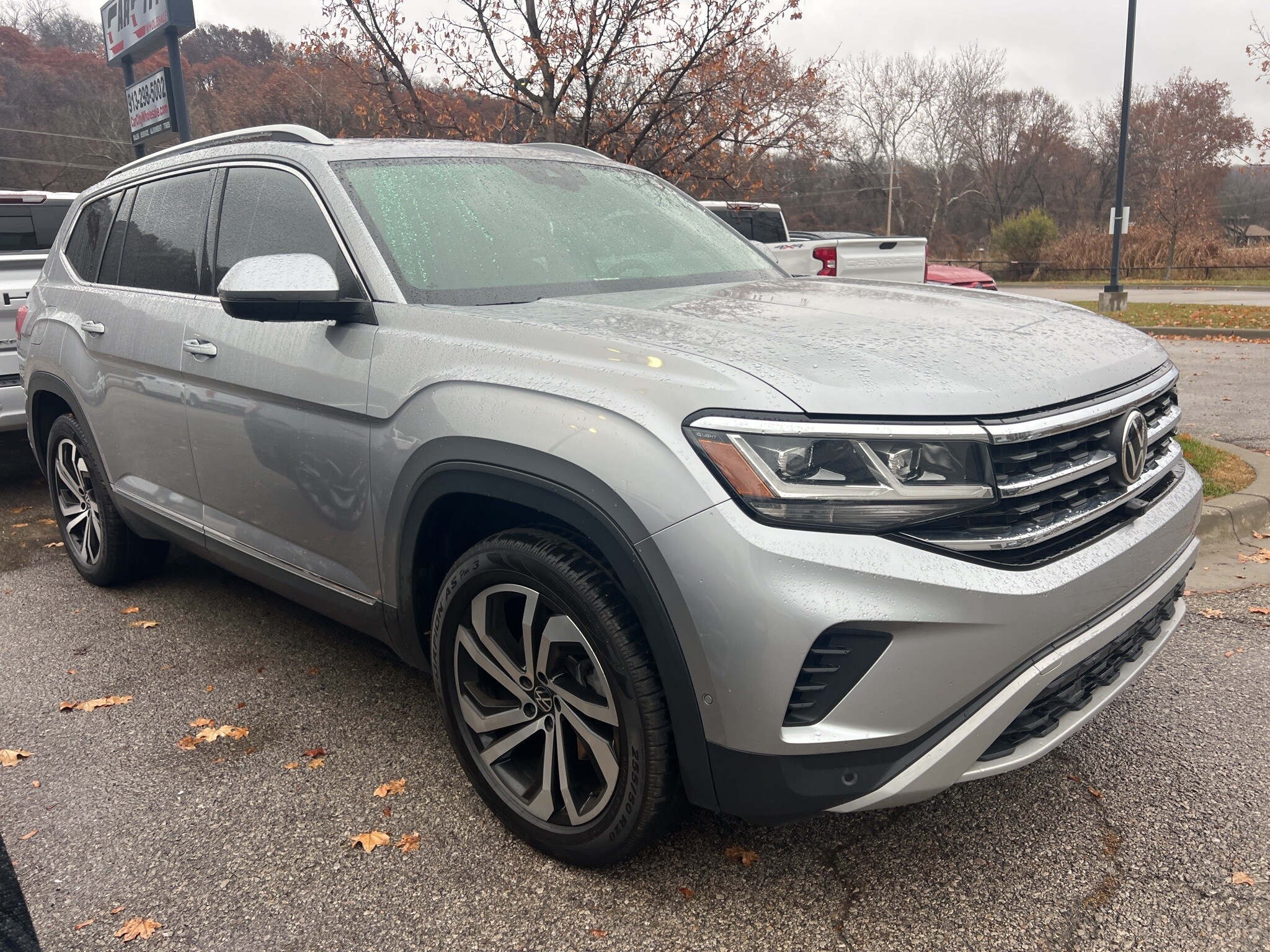 2021 Volkswagen Atlas V6 SEL Premium photo 2