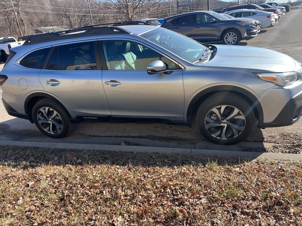 Used 2022 Subaru Outback Limited SUV