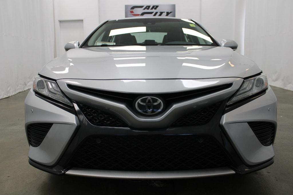 Used 2018 Toyota Camry XSE Sedan