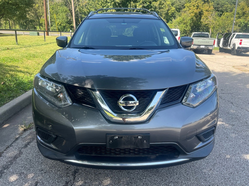 Used 2016 Nissan Rogue SV SUV